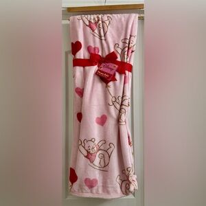 Disney 2026 Winnie The Pooh Heart Balloons Valentines Throw Jete Blanket NWT